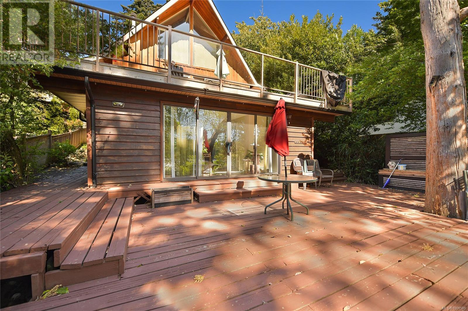 Photo 25 of 2874 Leigh Rd, Langford BC