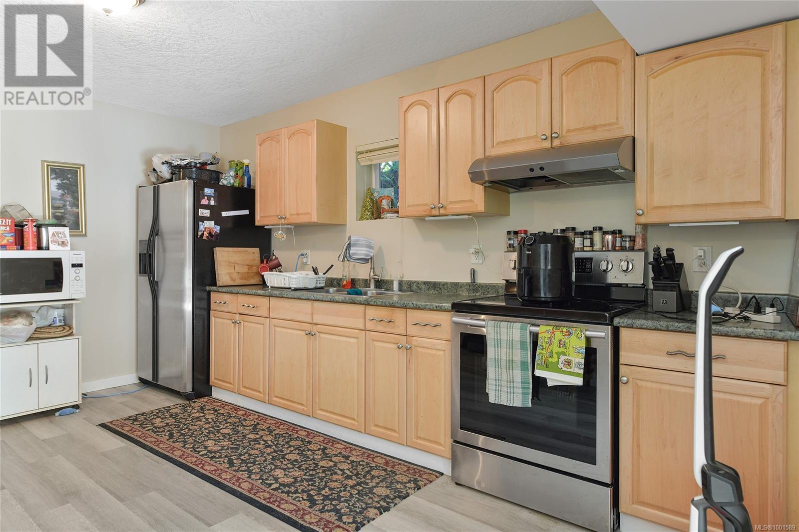 Photo 29 of 2874 Leigh Rd, Langford BC