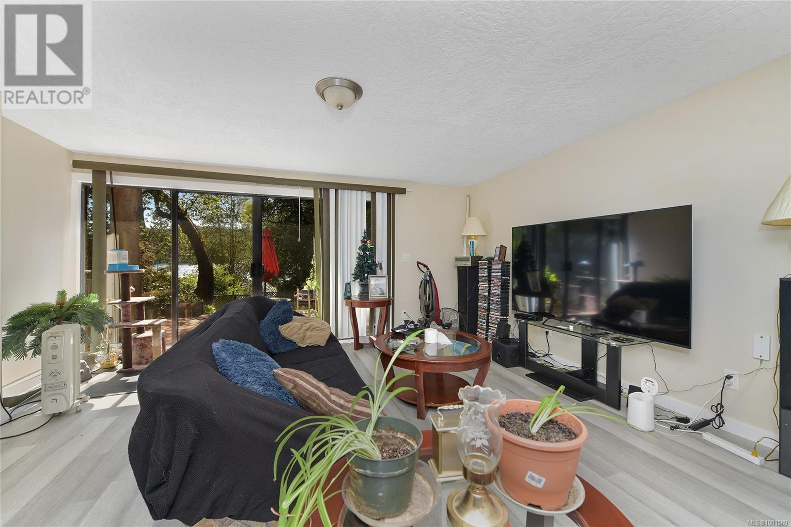 Photo 31 of 2874 Leigh Rd, Langford BC