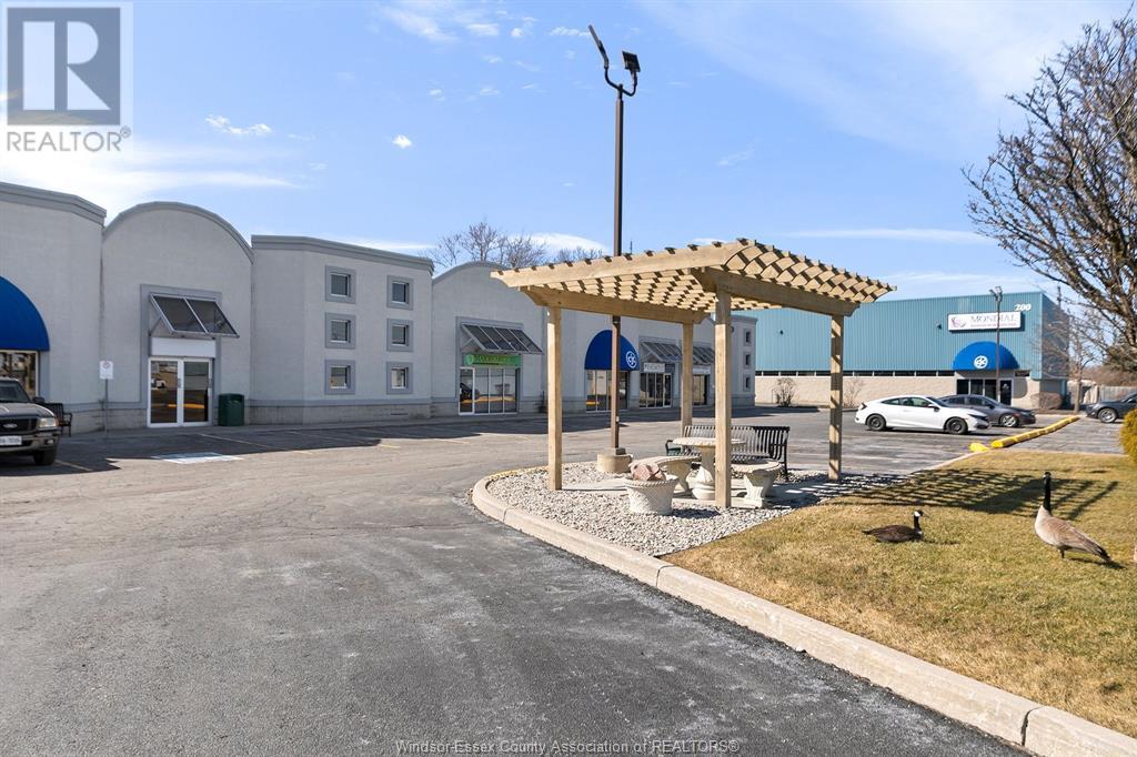 Photo 7 of 3215 Jefferson Unit 200 300, Windsor ON