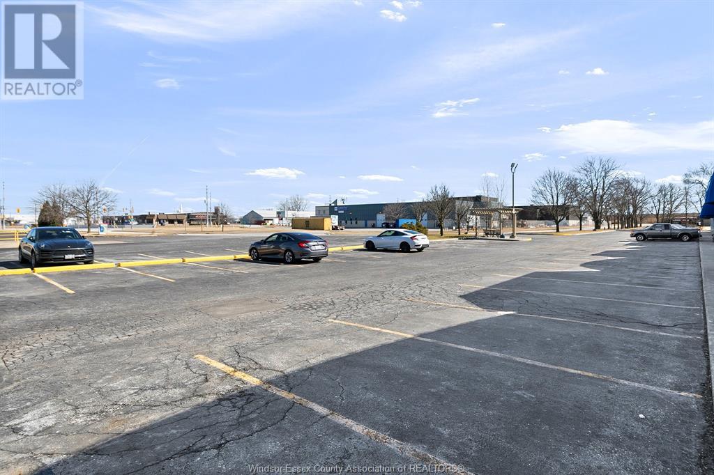 Photo 14 of 3215 Jefferson Unit 200 300, Windsor ON