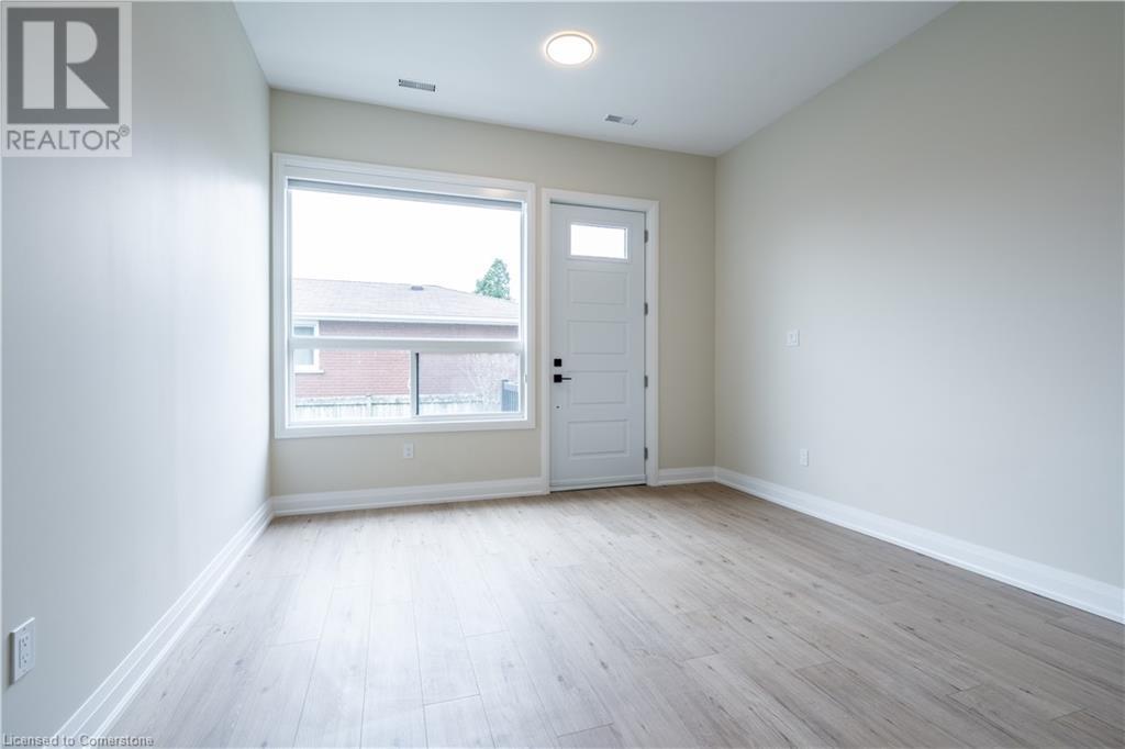 Photo 7 of 732 Eleventh Avenue Unit B, Hamilton ON