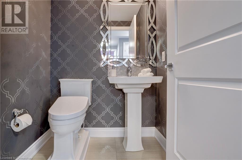 Photo 18 of 3500 Lakeshore Road W Unit 601, Oakville ON
