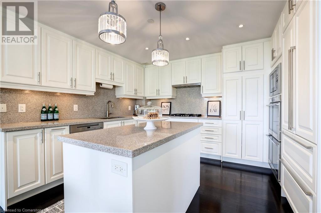 Photo 10 of 3500 Lakeshore Road W Unit 601, Oakville ON