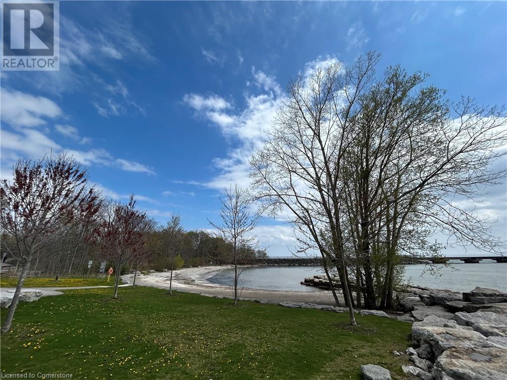 Photo 31 of 3500 Lakeshore Road W Unit 601, Oakville ON