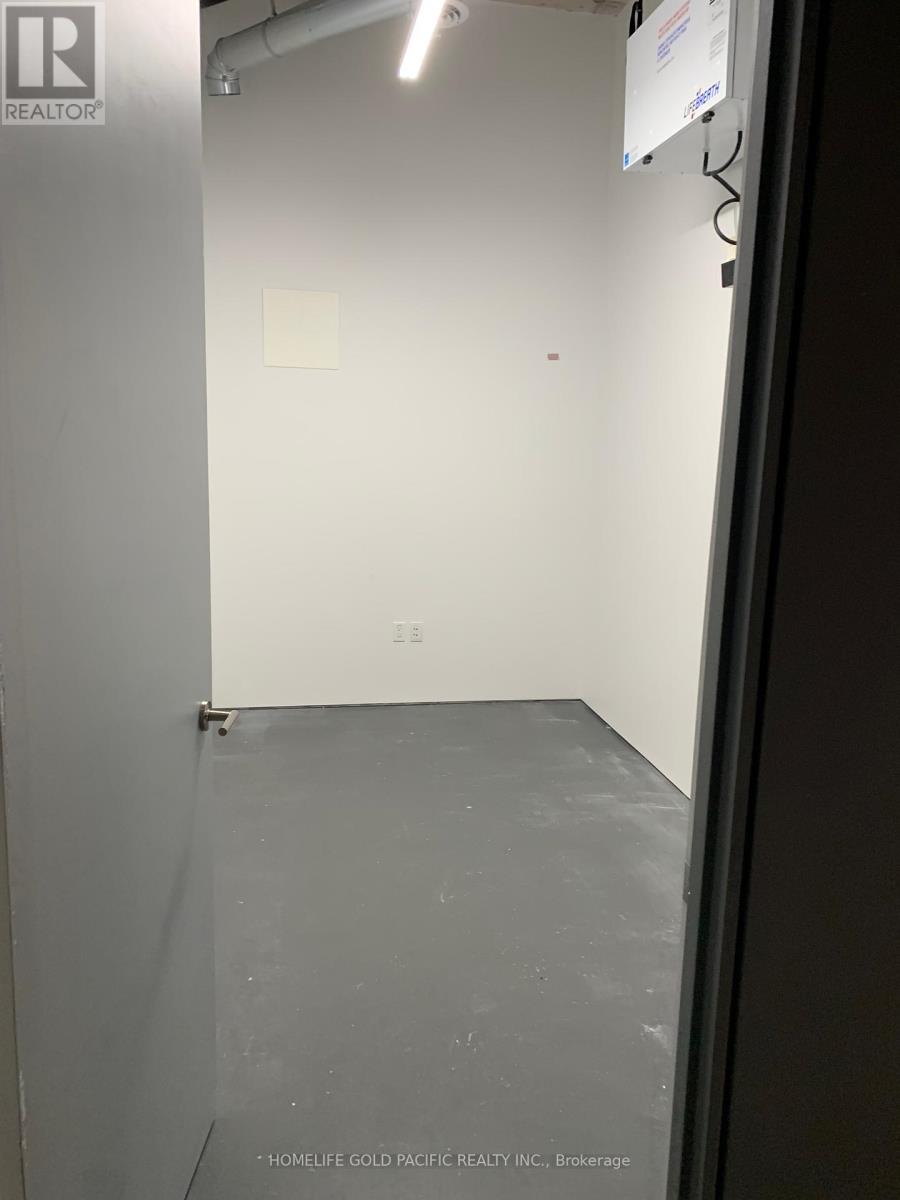 Photo 12 of 404 4789 Yonge Street, Toronto ON
