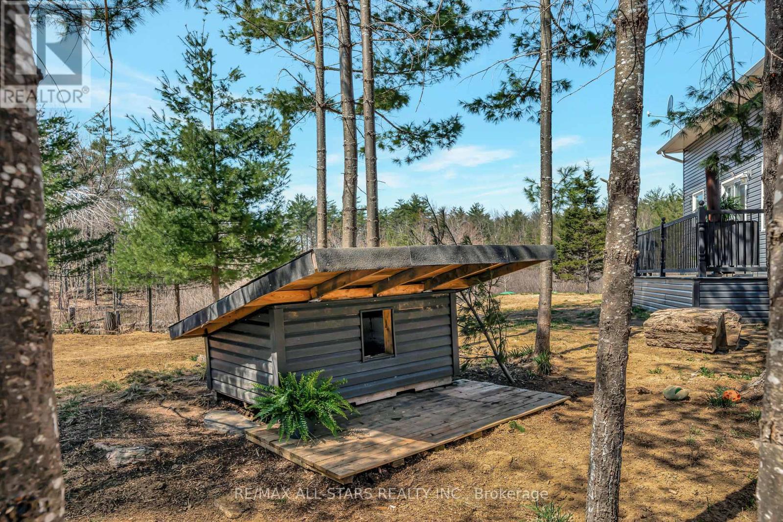Photo 24 of 1295 Deep Bay Road, Minden Hills ON