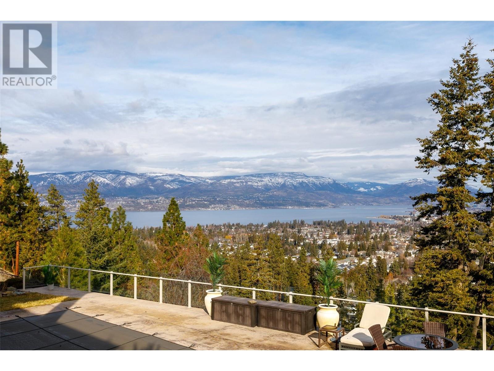  4828 CARMEL Crescent, Kelowna