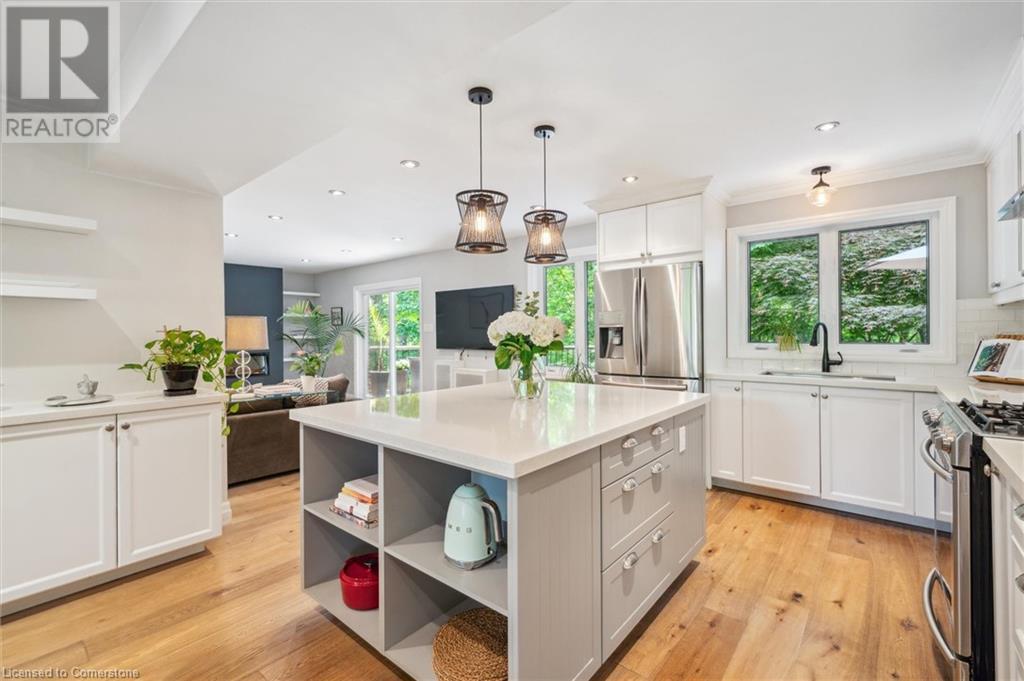 Photo 8 of 179 Shanley Terrace, Oakville ON