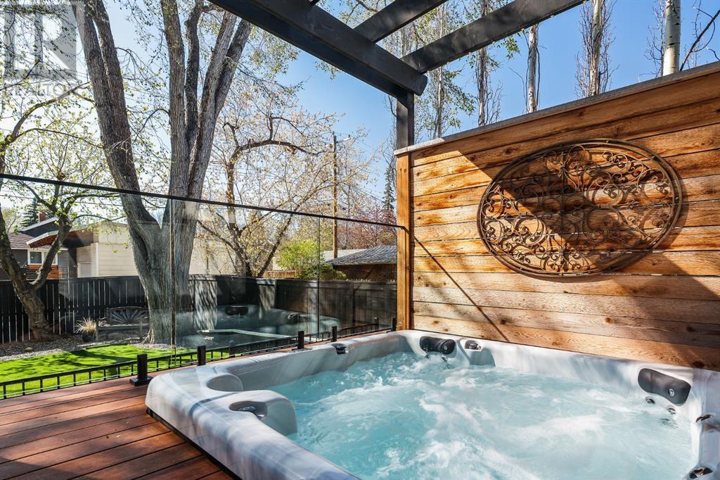 Single Family House for Sale in   Street SW Roxboro Calgary 