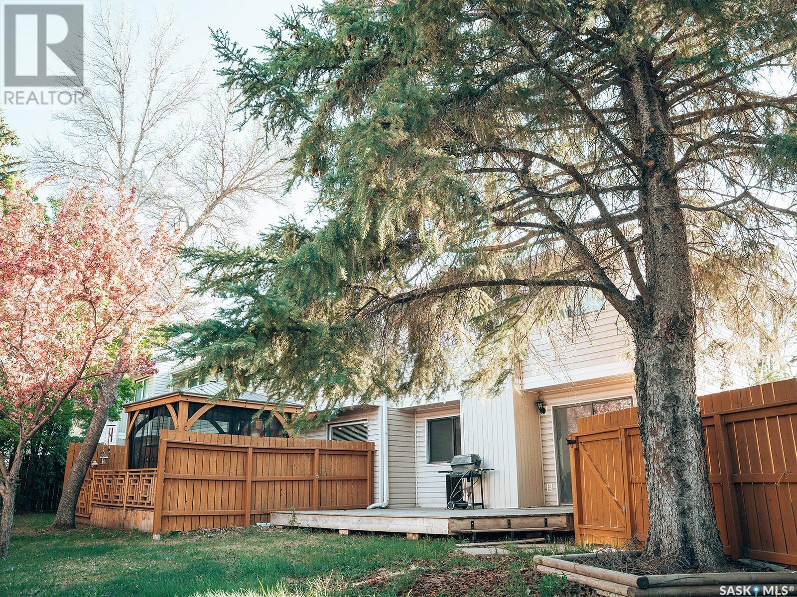 Single Family House 2 Level for Sale in   Haight CRESCENT Saskatoon 