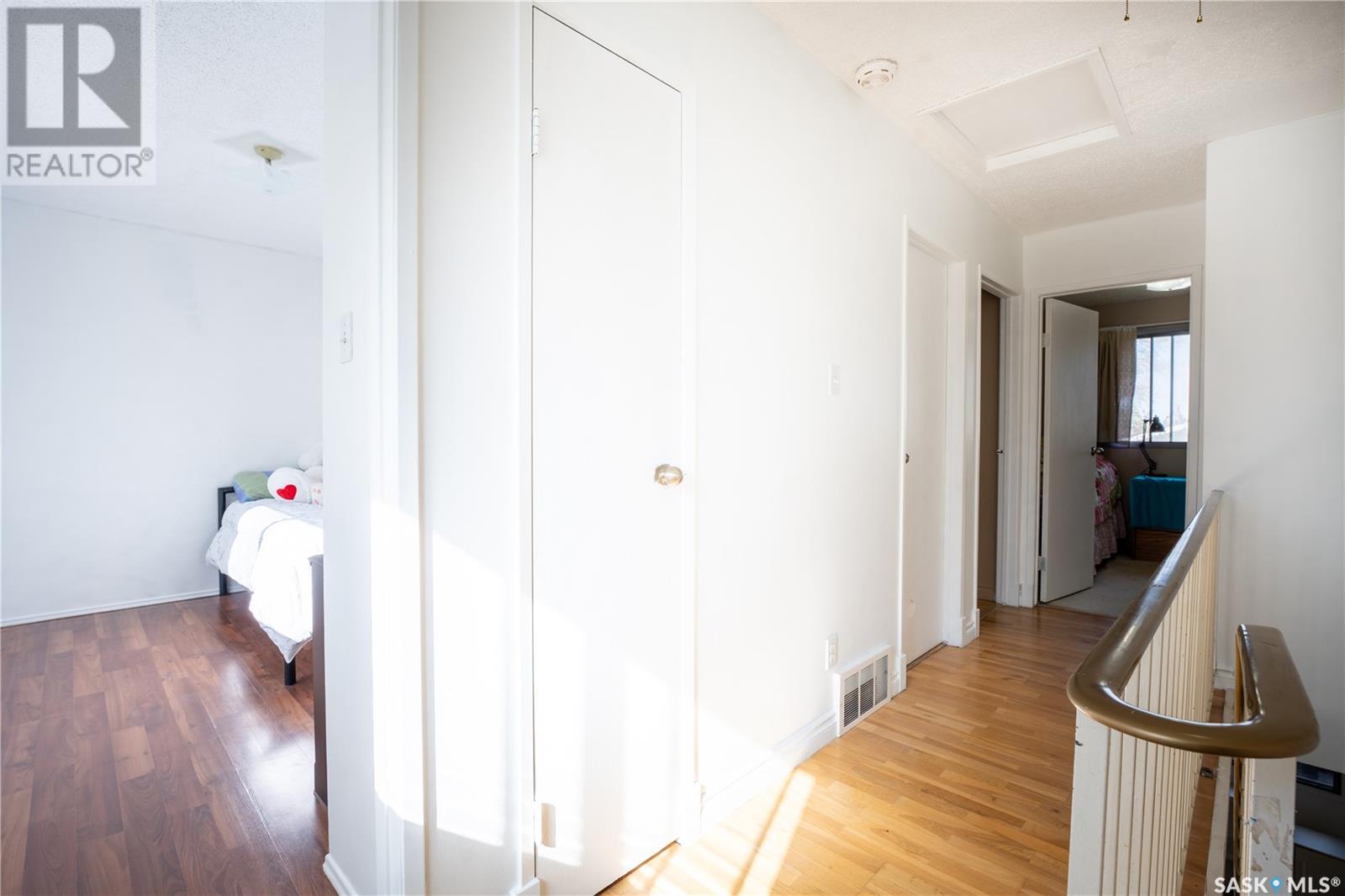 Single Family House 2 Level for Sale in   Haight CRESCENT Saskatoon 