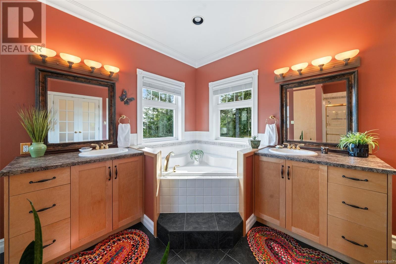 4980 Deer Park Trail, Metchosin