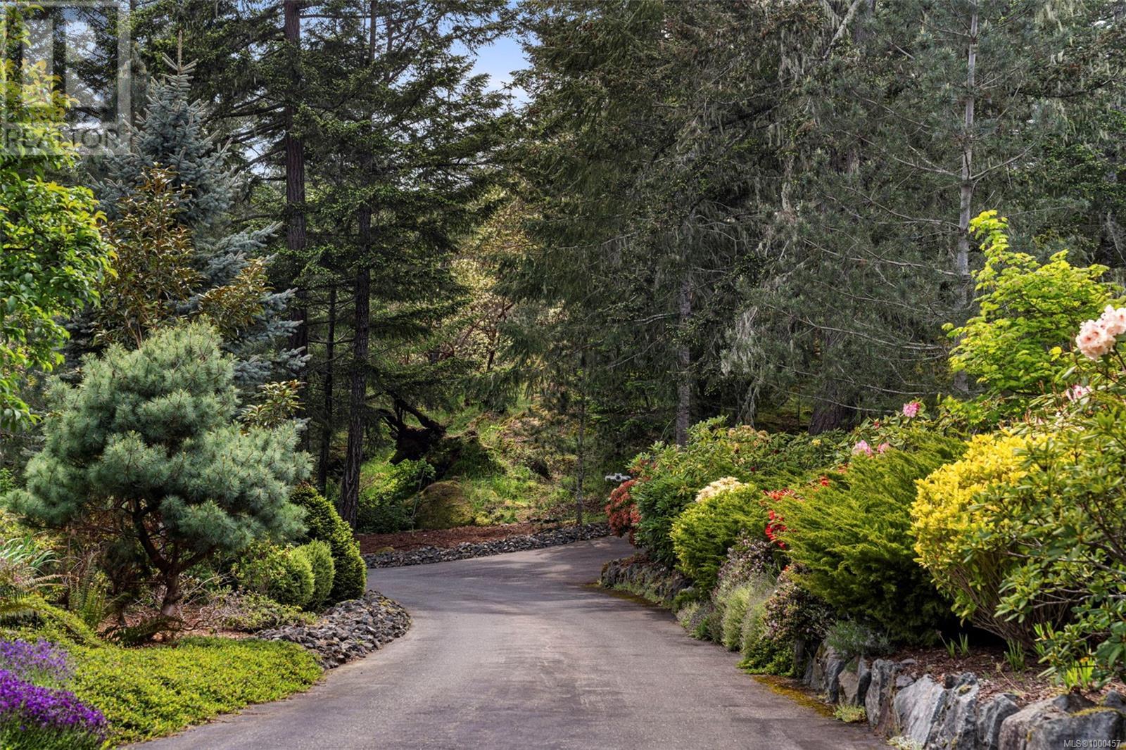 4980 Deer Park Trail, Metchosin