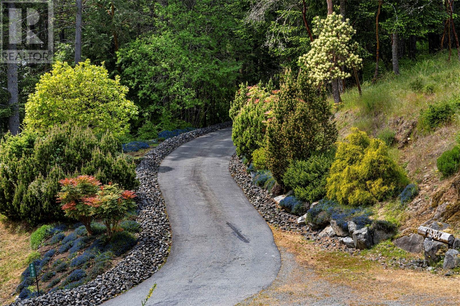 4980 Deer Park Trail, Metchosin