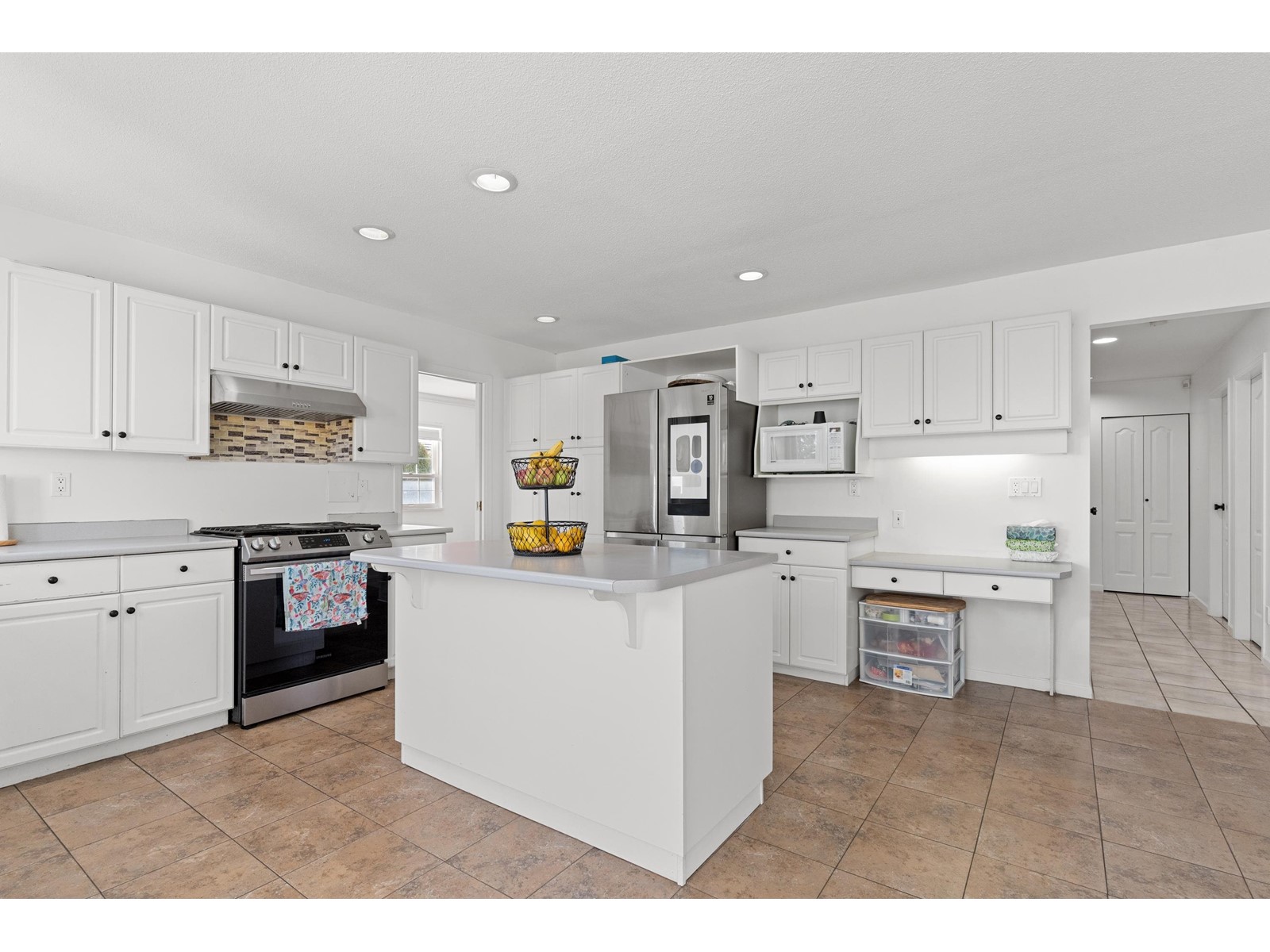 Photo 8 of 8201 Nechako Drive, Delta BC