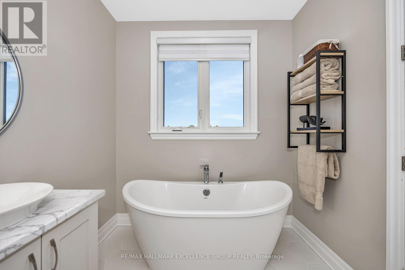 Photo 18 of 668 Cobalt Street, Clarencerockland ON
