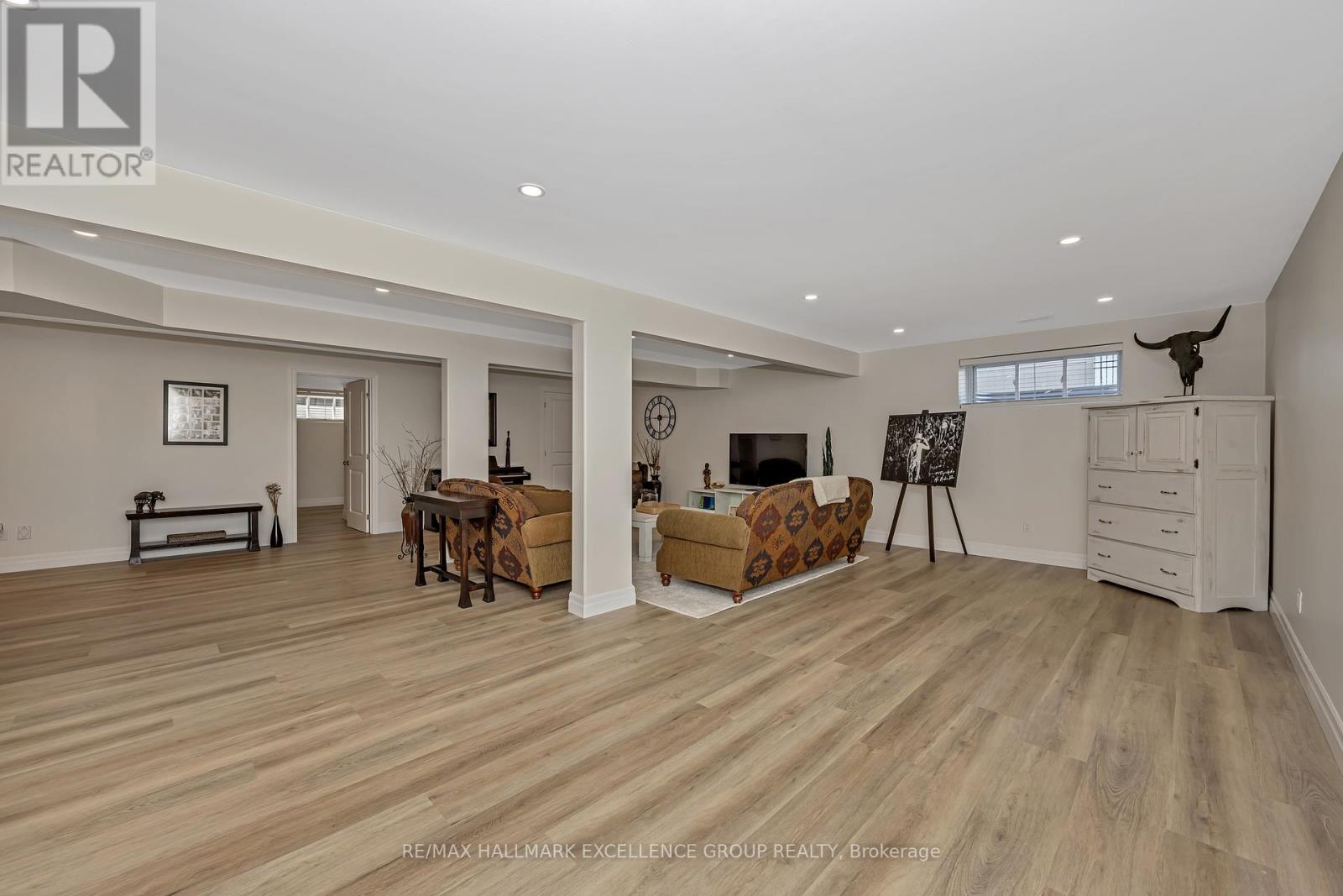Photo 20 of 668 Cobalt Street, Clarencerockland ON