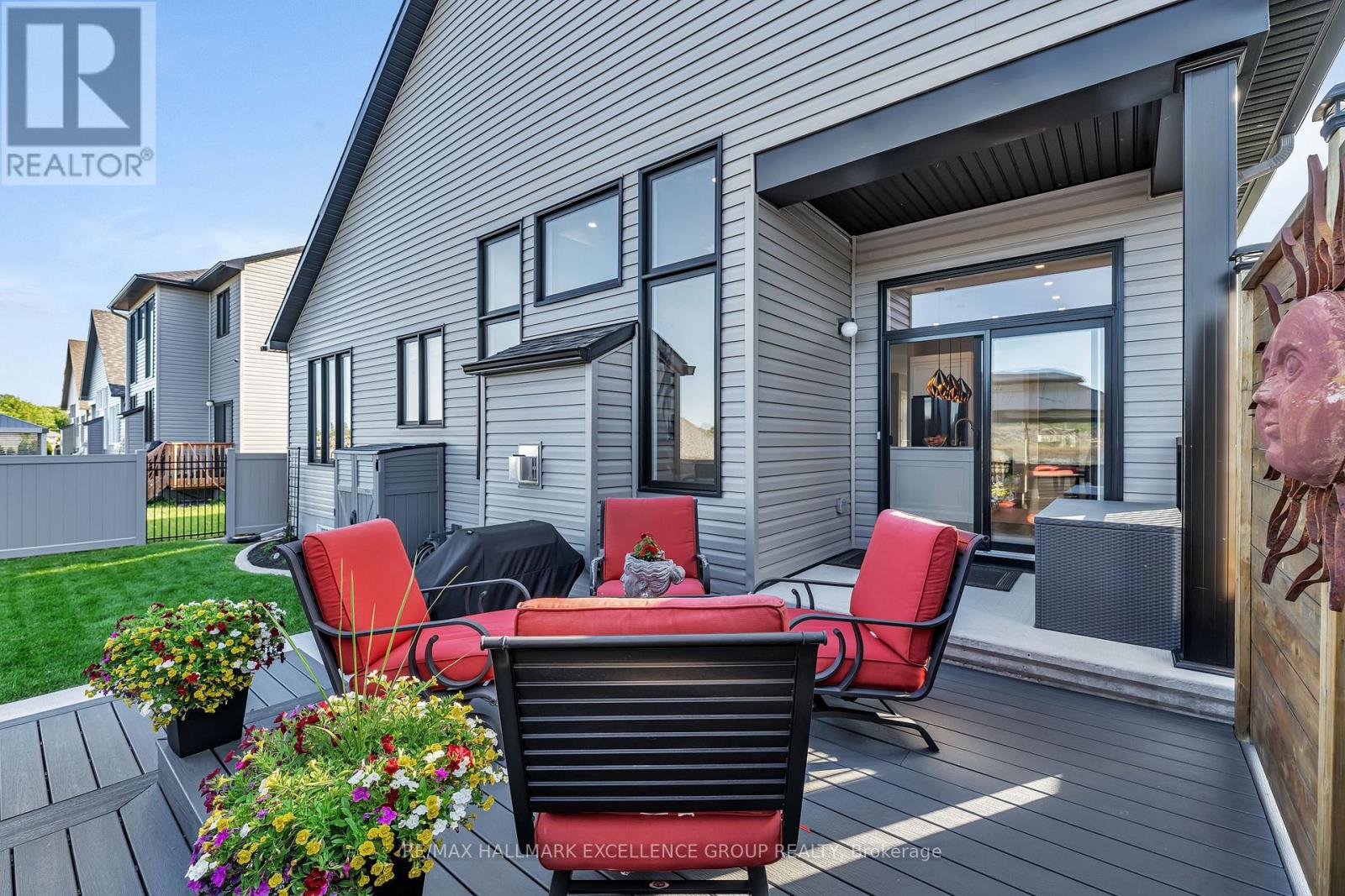 Photo 33 of 668 Cobalt Street, Clarencerockland ON