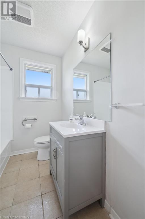 Photo 35 of 2237 Joyce Street, Burlington ON