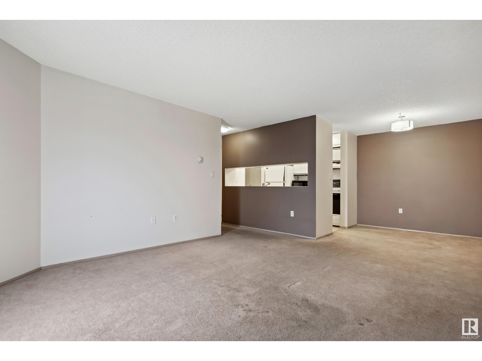 Photo 6 of 221 9620 174 St Nw, Edmonton AB