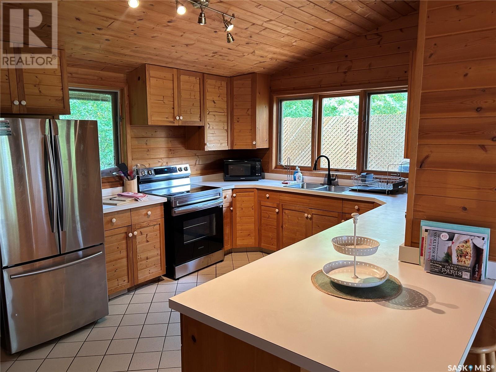 Photo 13 of 718 Lakeview Crescent, Saskatchewan Beach SK