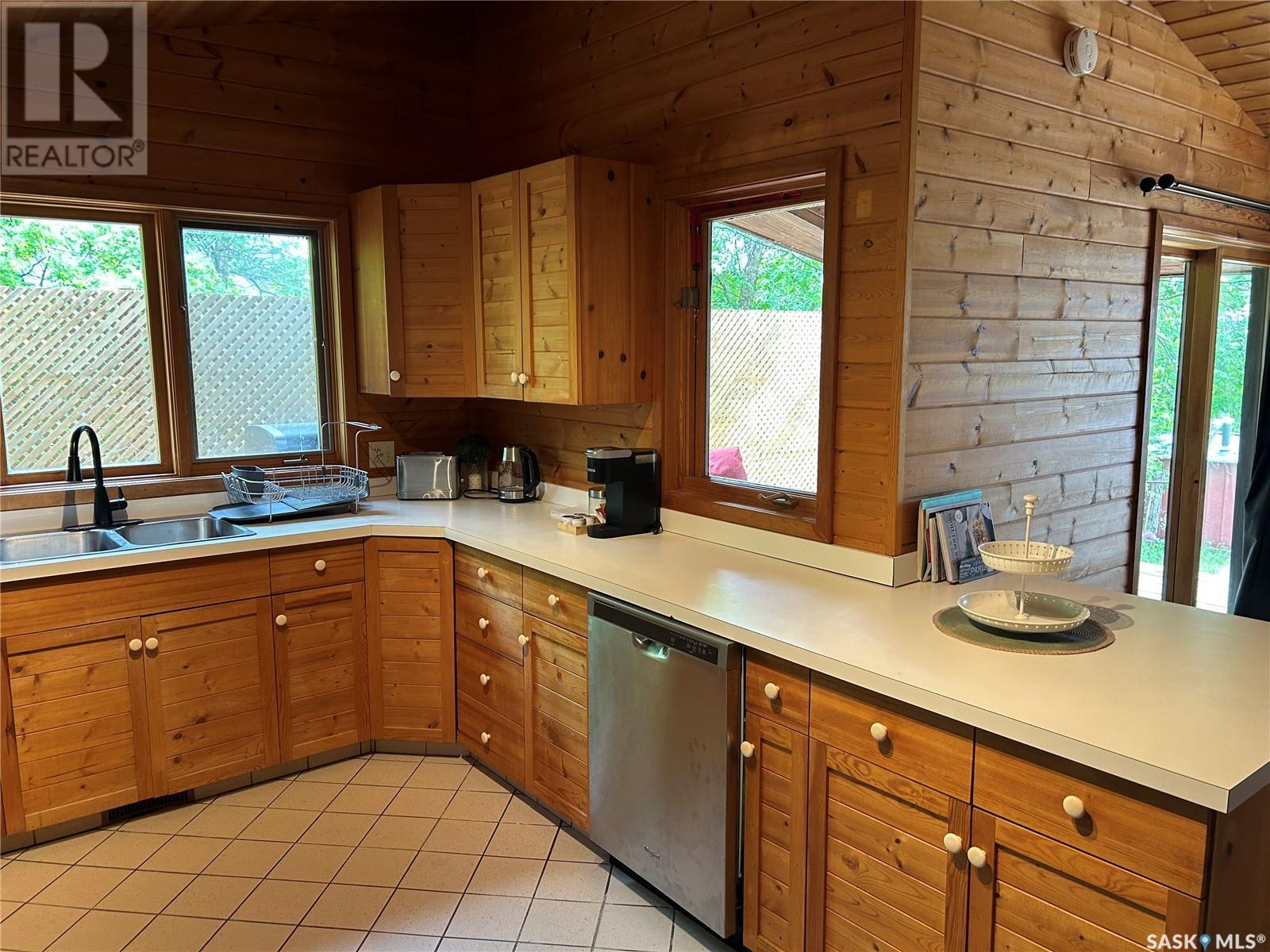 Photo 18 of 718 Lakeview Crescent, Saskatchewan Beach SK