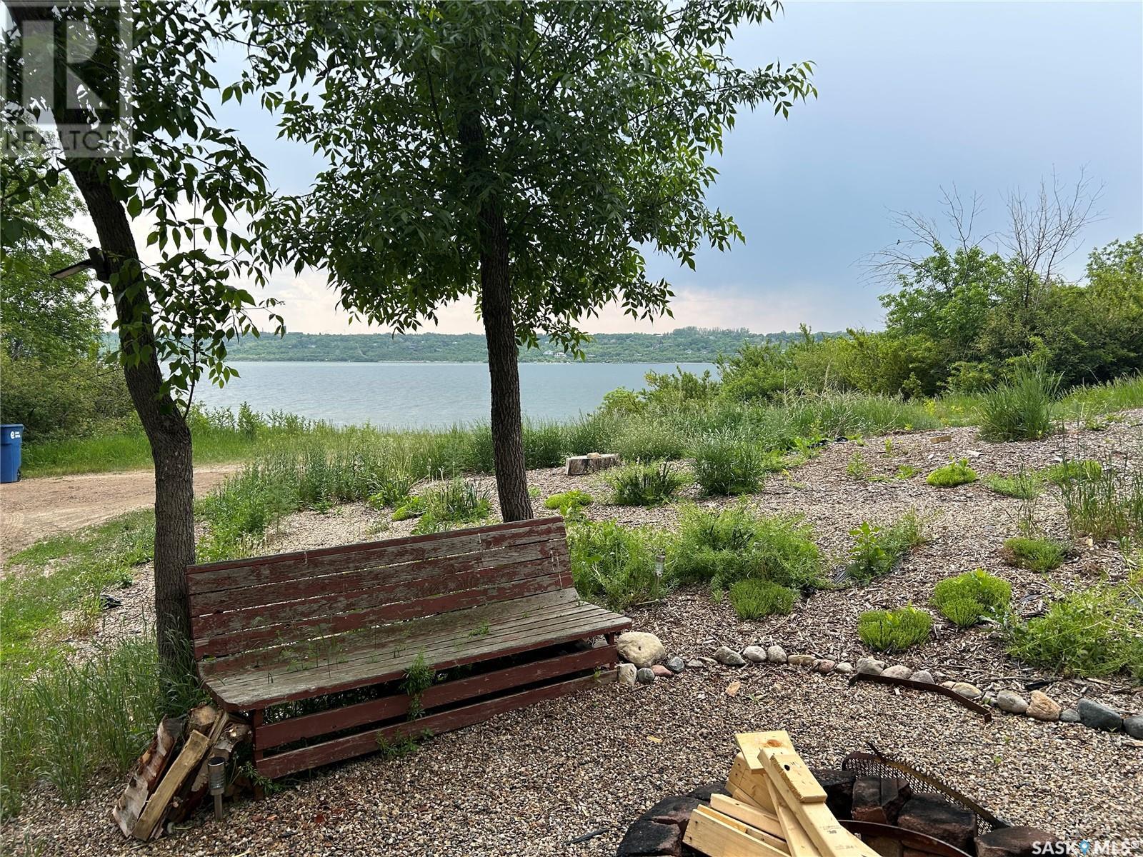Photo 2 of 718 Lakeview Crescent, Saskatchewan Beach SK