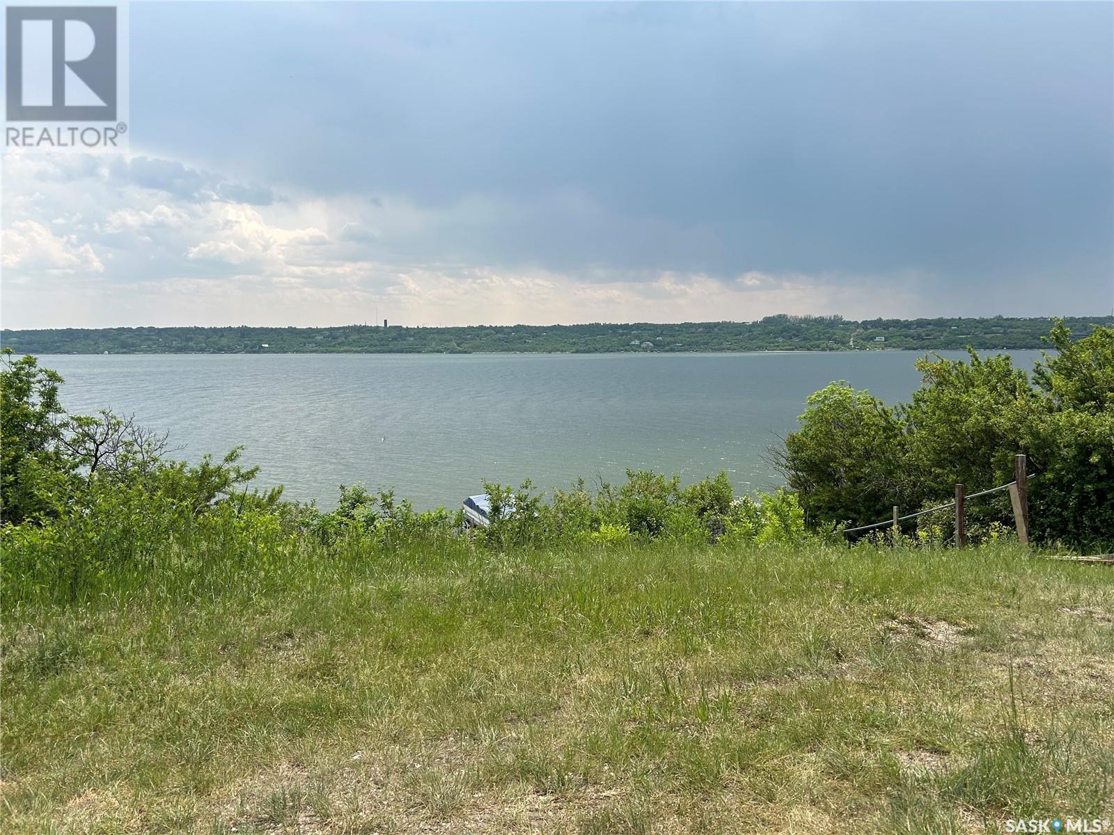 Photo 3 of 718 Lakeview Crescent, Saskatchewan Beach SK