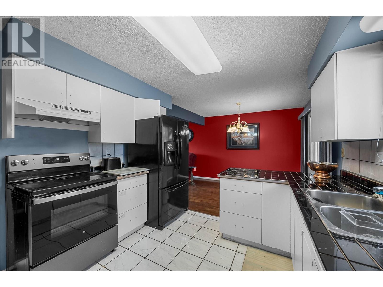 Photo 28 of 932 Singh Street, Kamloops BC