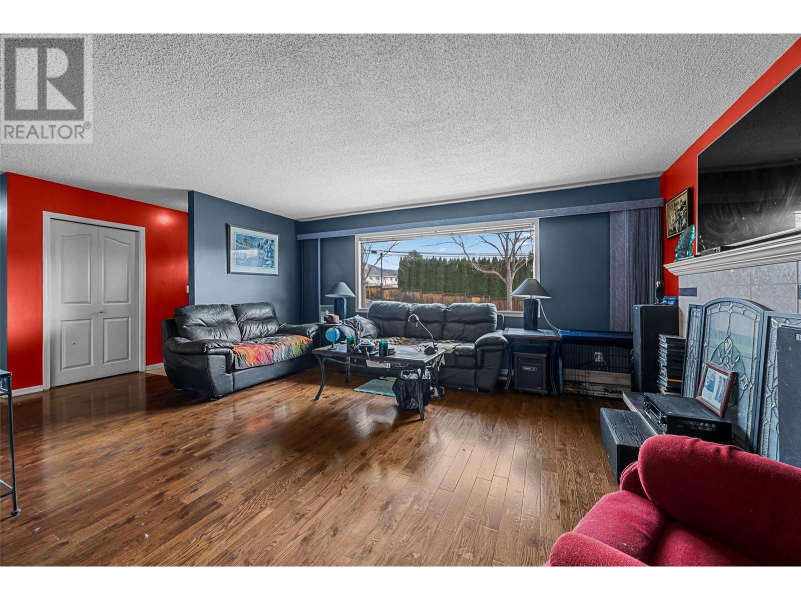 Photo 12 of 932 Singh Street, Kamloops BC