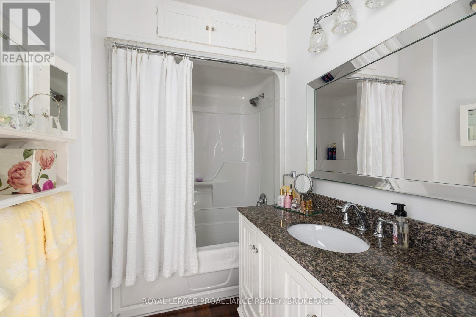 Photo 15 of 4068 County Road 29, Elizabethtownkitley ON
