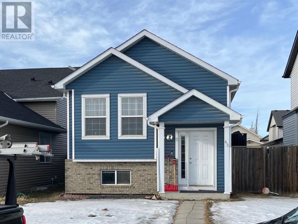Single Family House Bi-level for Sale in  Saddlemead Green NE Saddle Ridge Calgary 