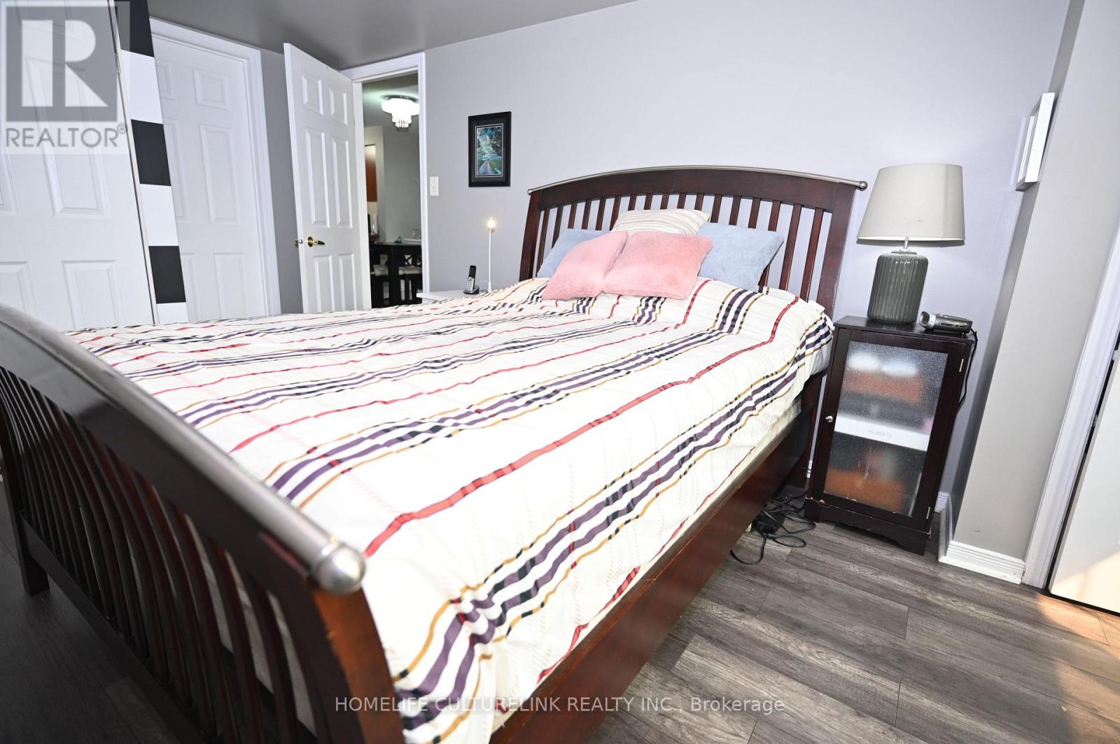 Photo 15 of 1 84 Petra Way E, Whitby ON