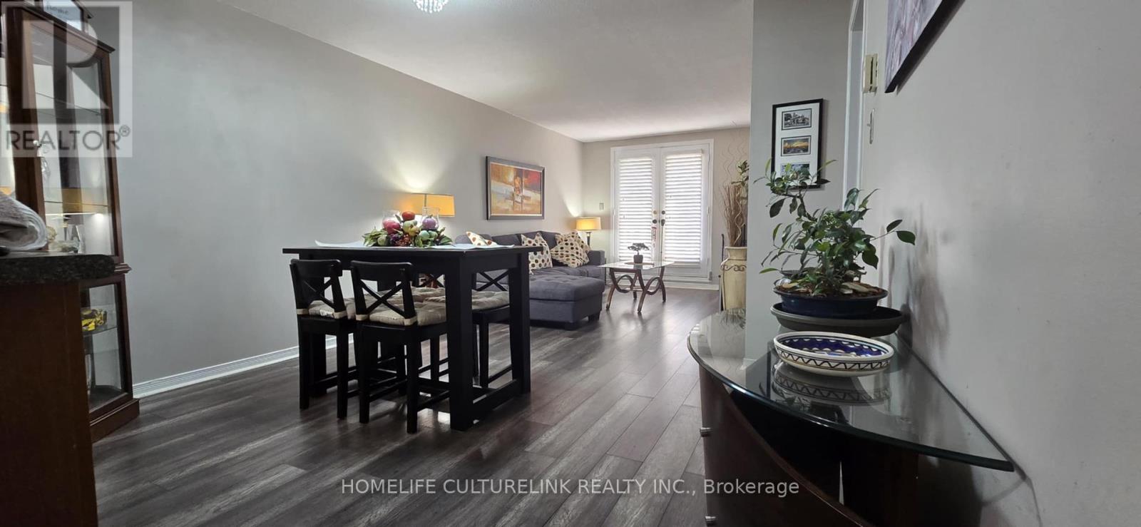 Photo 12 of 1 84 Petra Way E, Whitby ON
