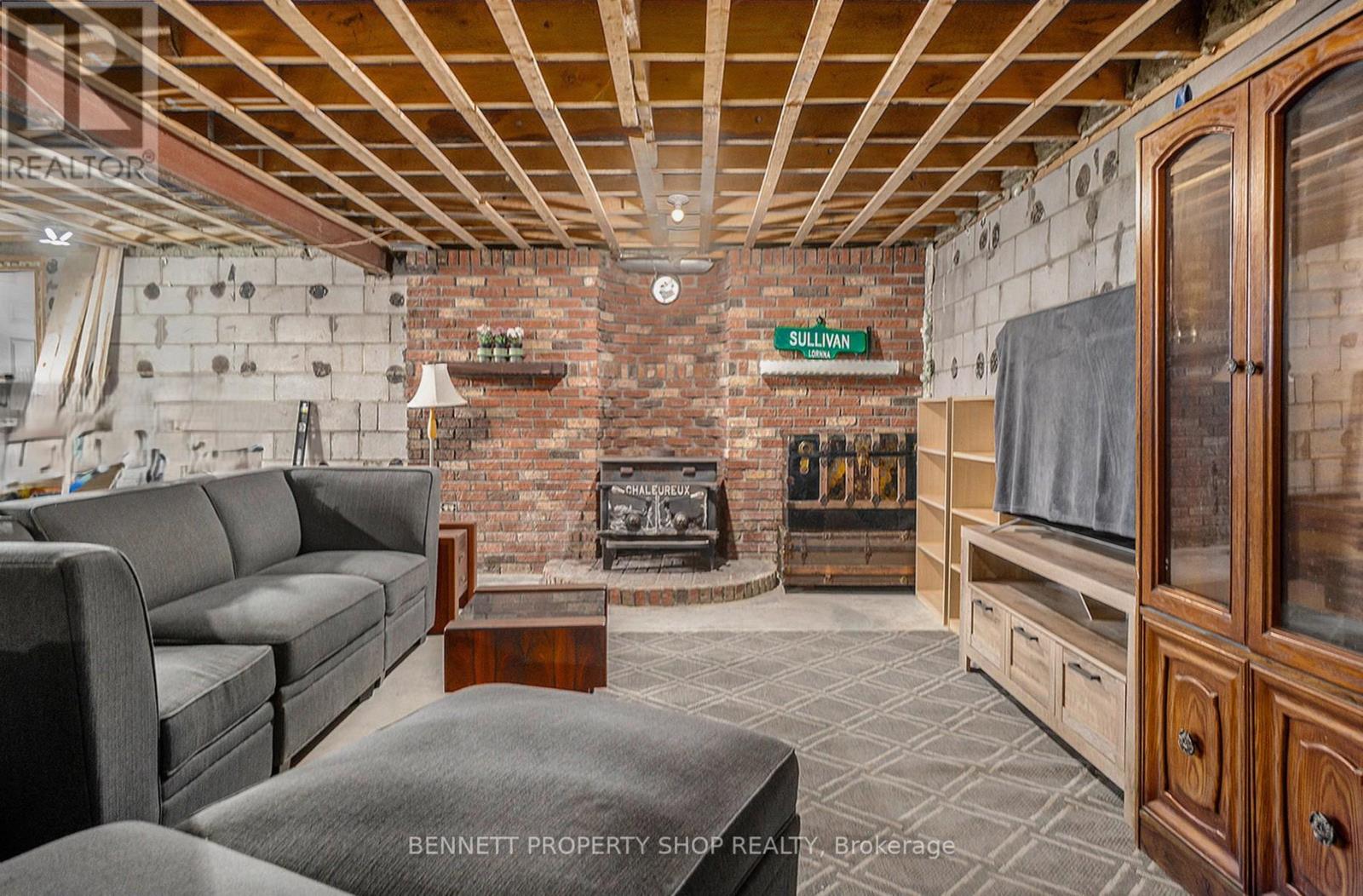 Photo 4 of 2954 Gagne Road, Clarencerockland ON