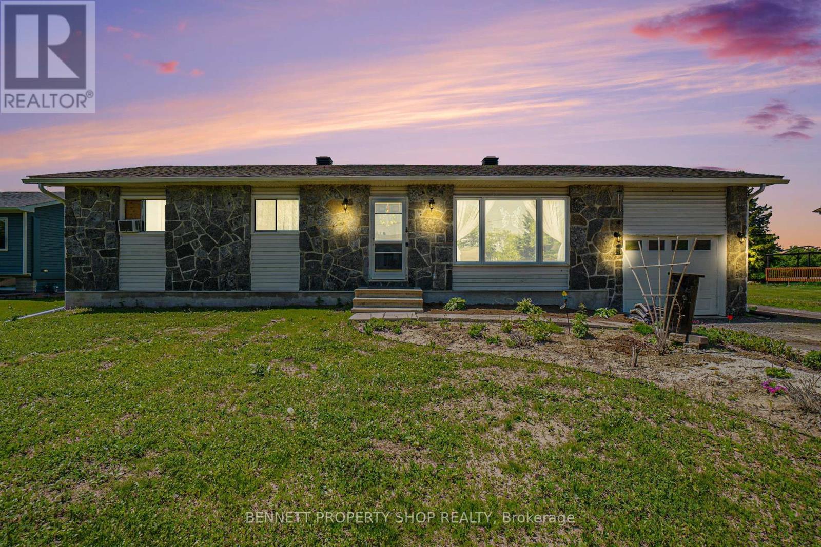Photo 12 of 2954 Gagne Road, Clarencerockland ON