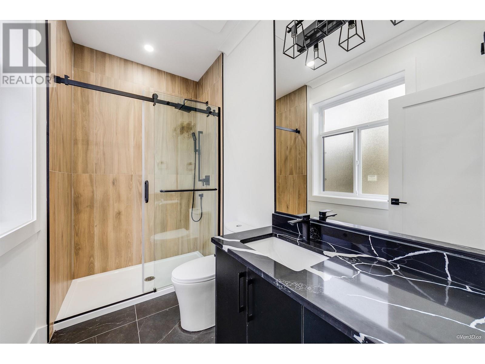 Photo 14 of 2995 E 17th Avenue, Vancouver BC