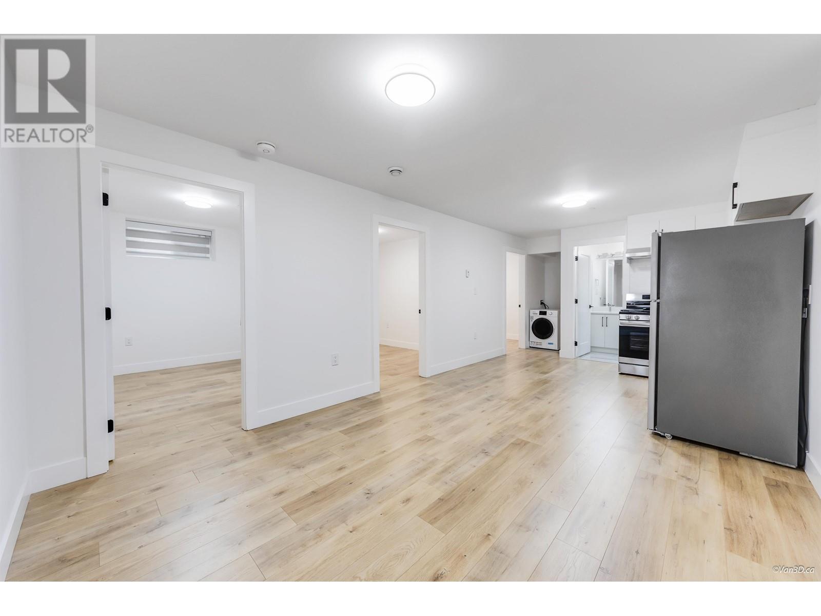 Photo 15 of 2995 E 17th Avenue, Vancouver BC