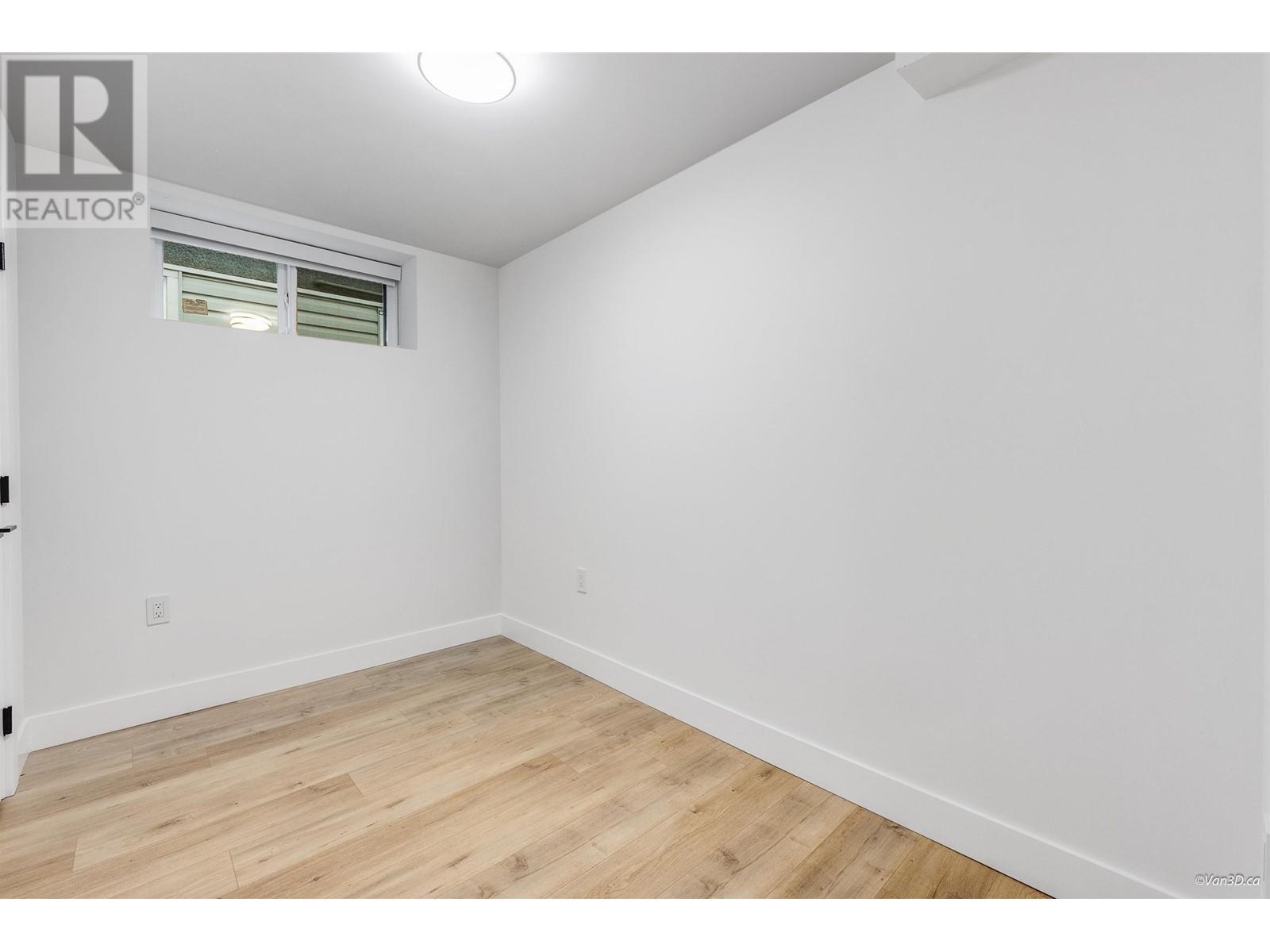 Photo 17 of 2995 E 17th Avenue, Vancouver BC
