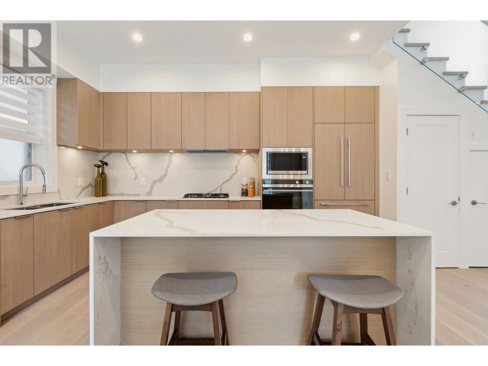 7855 ONTARIO STREET, Vancouver