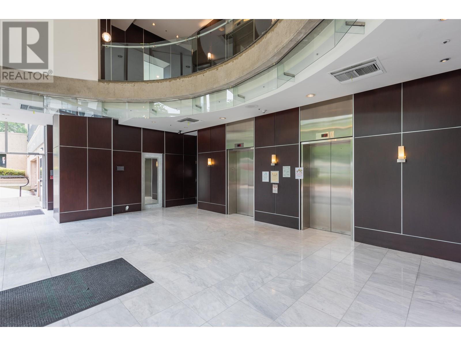 2302 555 JERVIS Street - photo 2