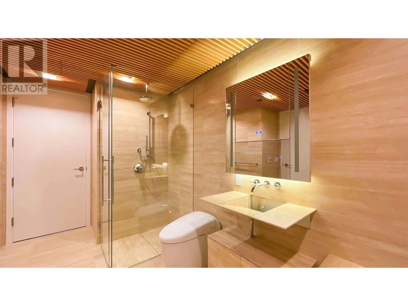 Photo 2 of 705 1568 Alberni Street, Vancouver BC