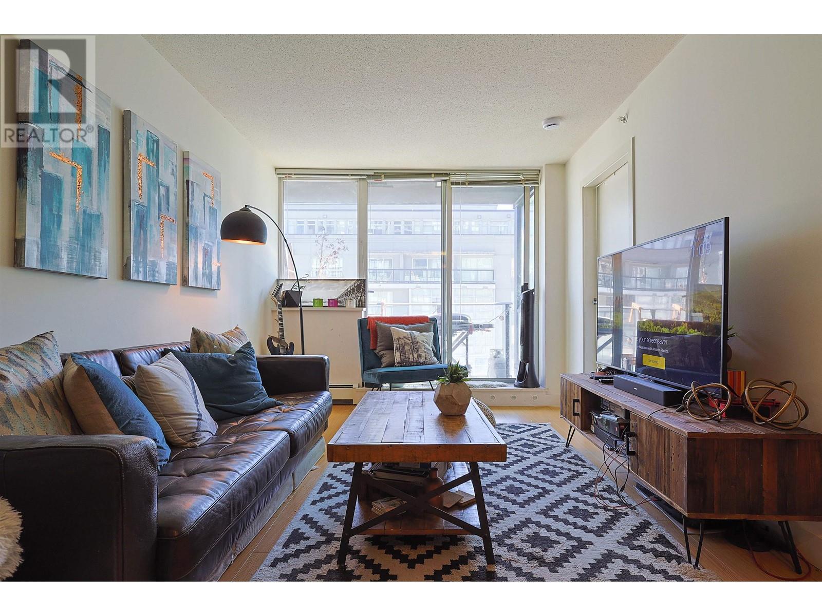 Photo 15 of 908 1325 Rolston Street, Vancouver BC