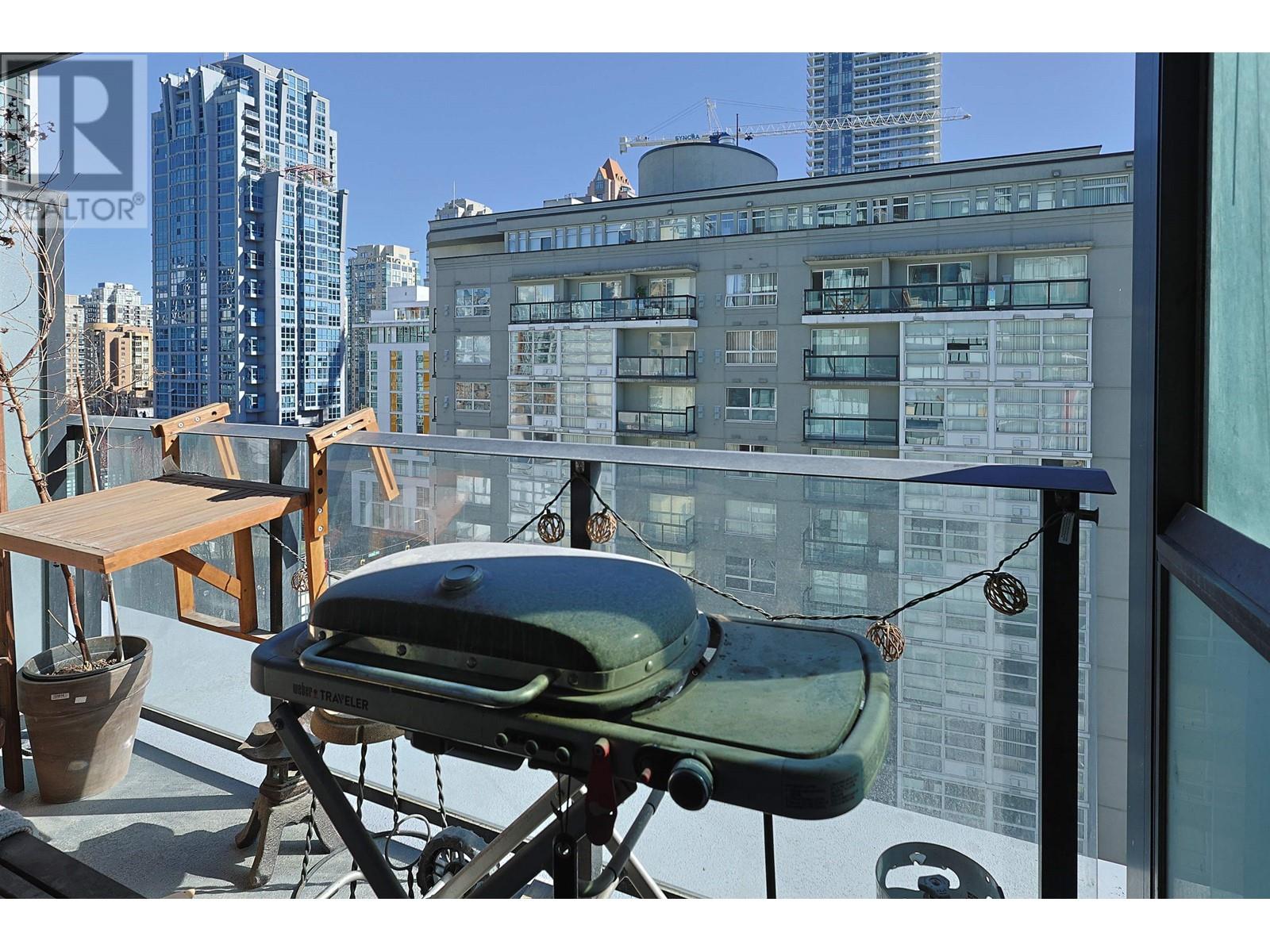 Photo 19 of 908 1325 Rolston Street, Vancouver BC
