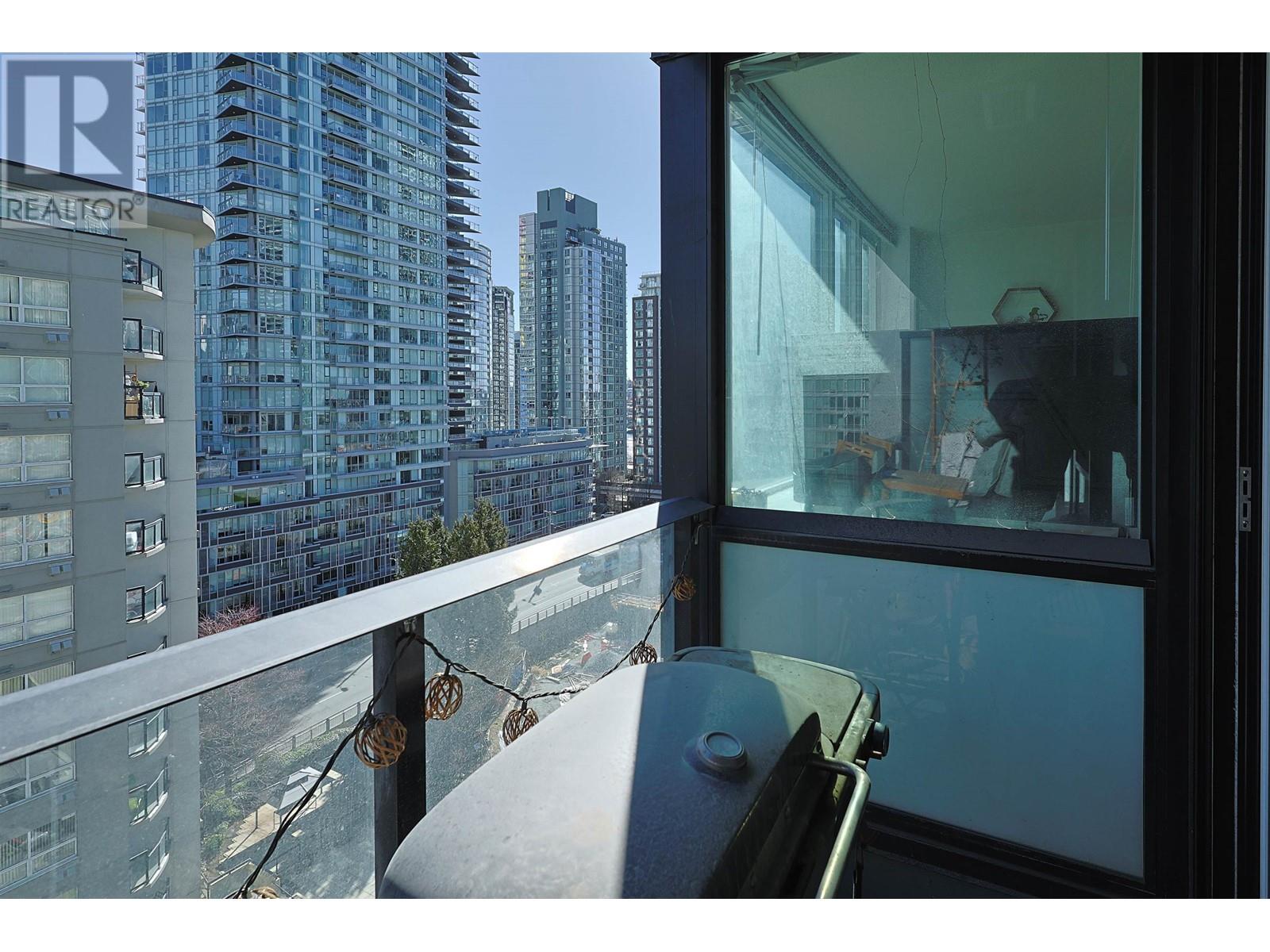 Photo 33 of 908 1325 Rolston Street, Vancouver BC