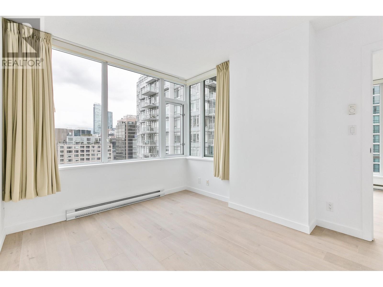 Photo 11 of 1601 833 Homer Street, Vancouver BC