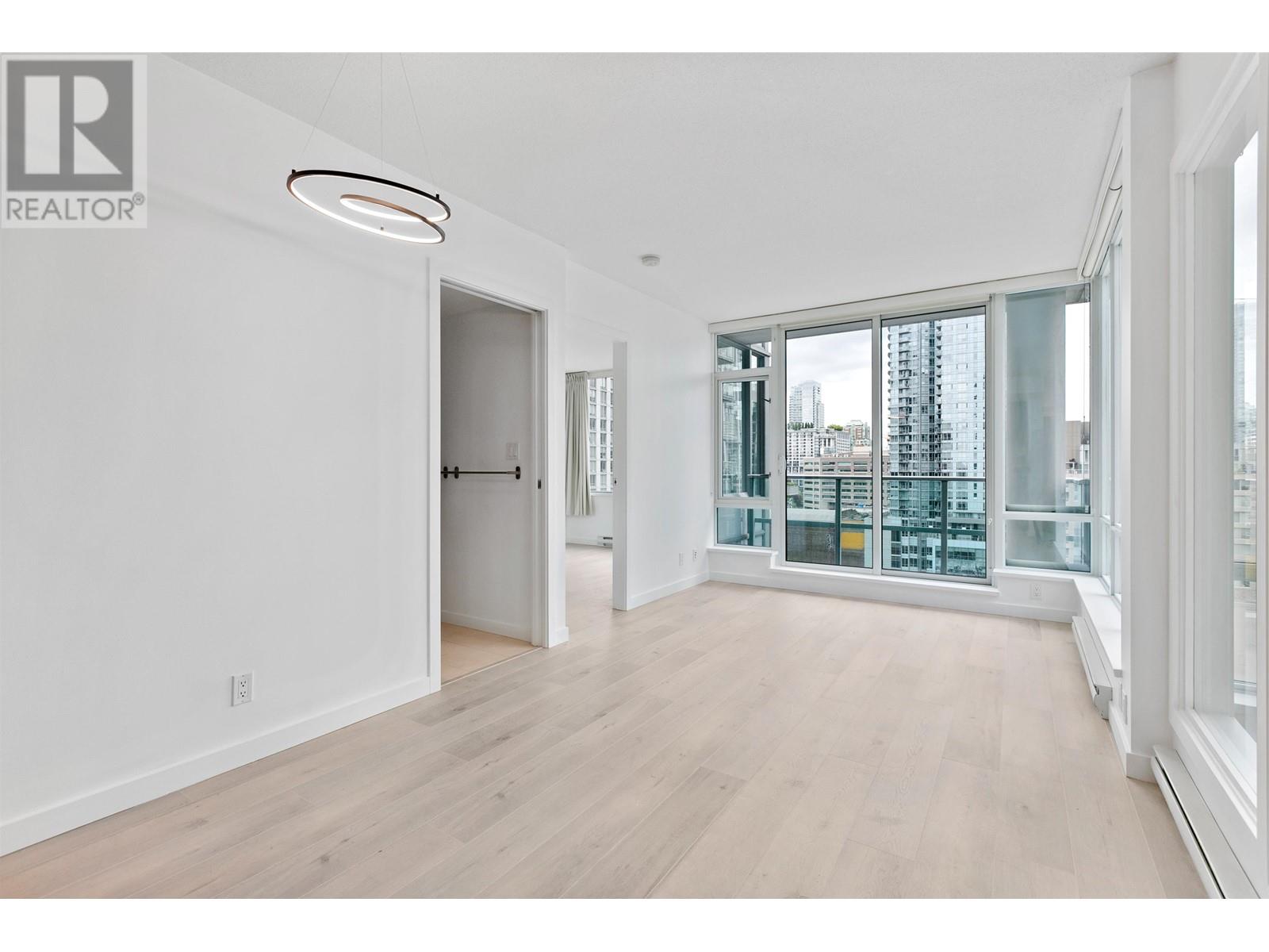 Photo 3 of 1601 833 Homer Street, Vancouver BC