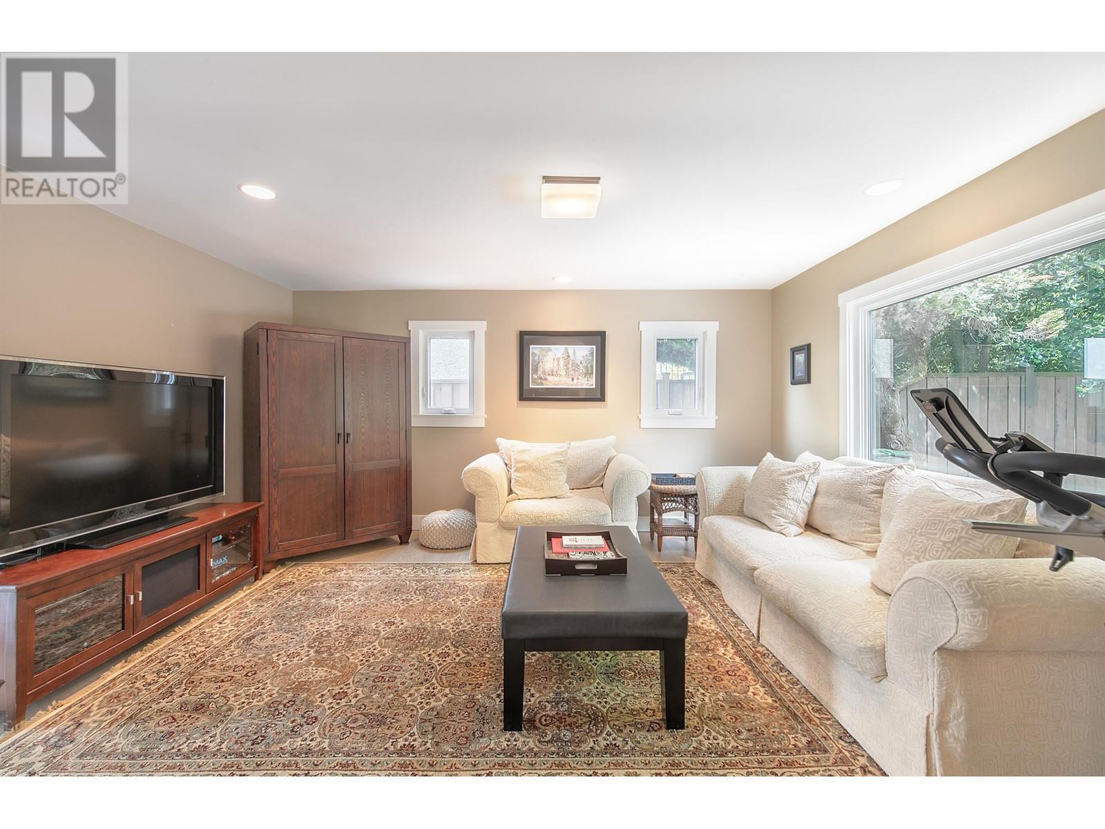 Photo 16 of 4106 Canterbury Crescent, North Vancouver BC