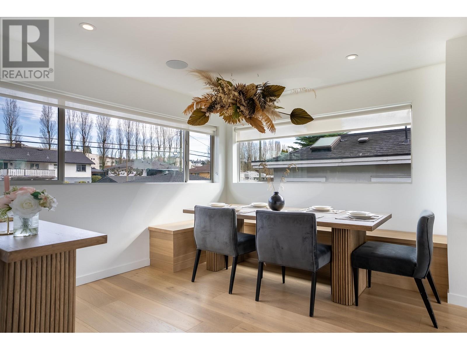 4623 NAPIER STREET, Burnaby real estate listing R3010954